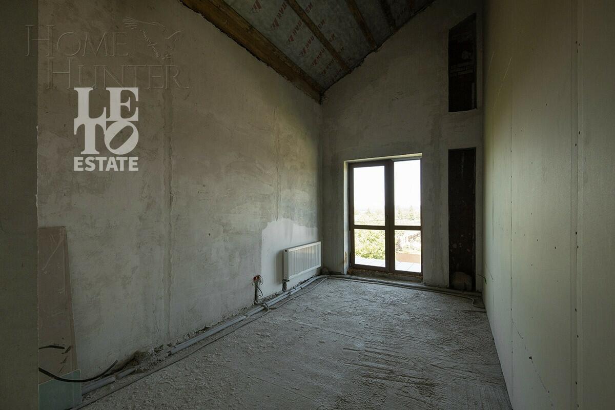 2-этажный коттедж 962.1 м² без отделки