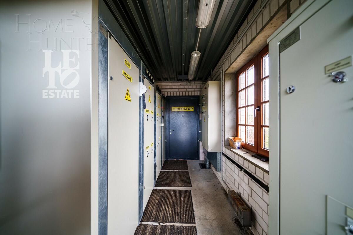 3-этажный коттедж 2 270 м² без отделки