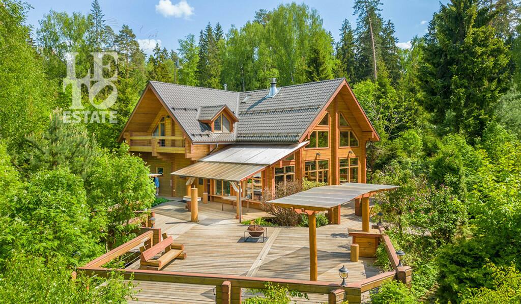 2-этажный коттедж 400 м² с отделкой