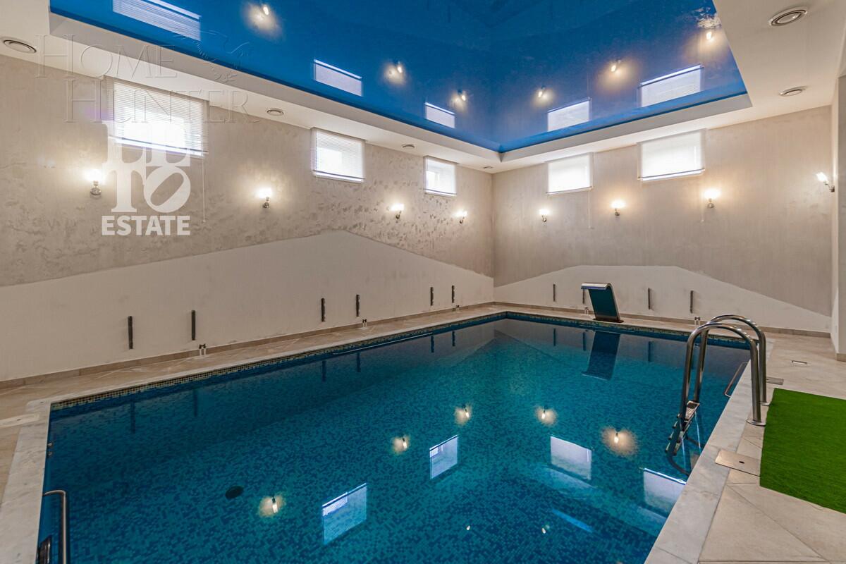 2-этажный коттедж 1 080 м² с отделкой