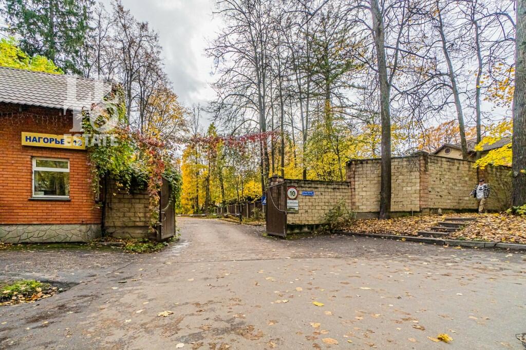 3-этажный коттедж 150 м² с отделкой