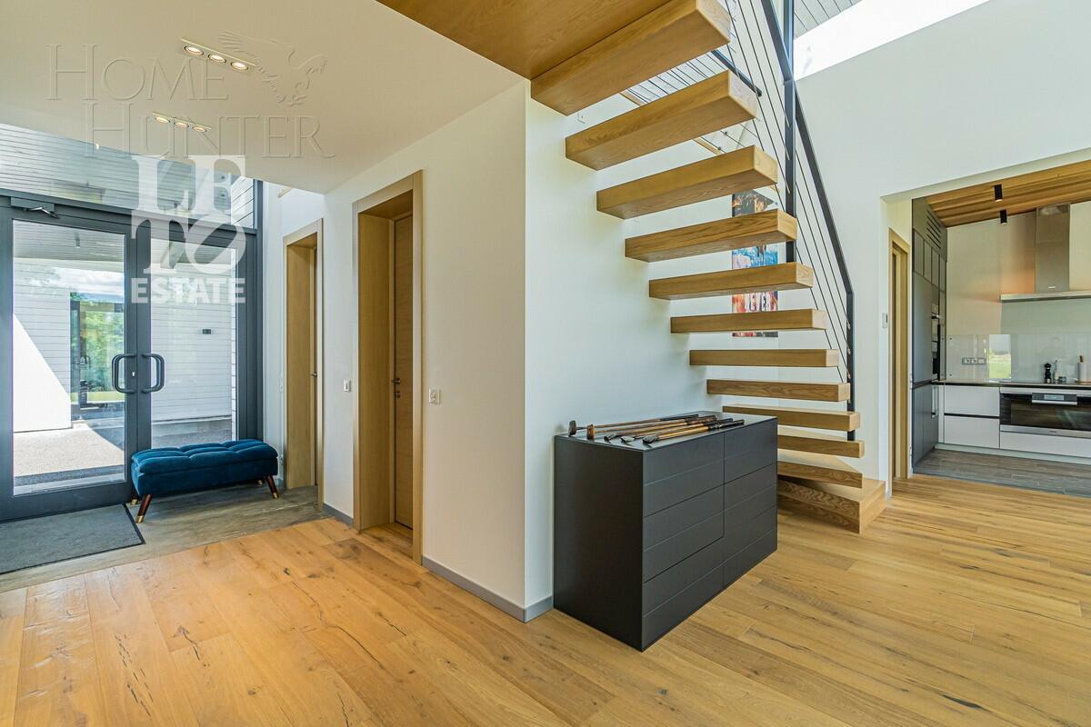 1-этажный коттедж 350 м² с отделкой