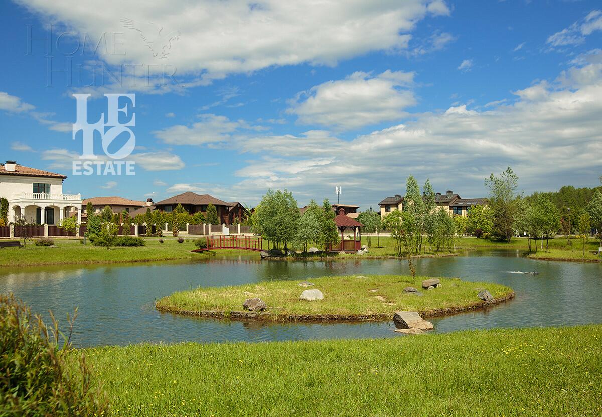 2-этажный коттедж 568.2 м² без отделки