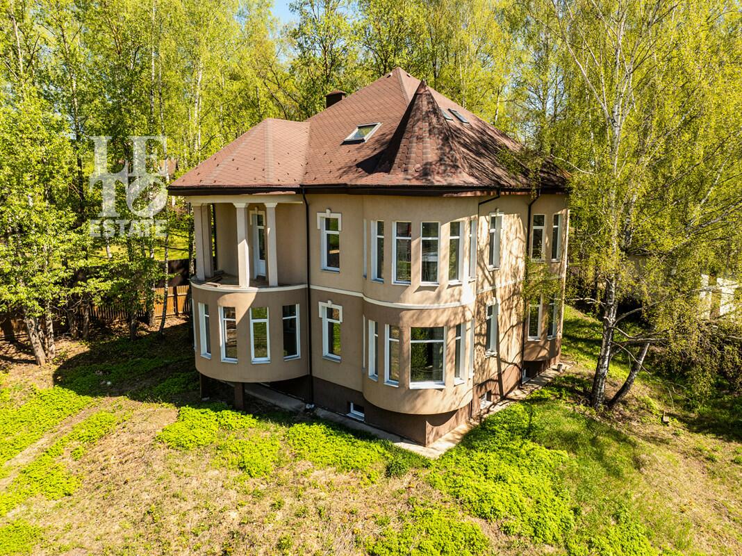 2-этажный коттедж 500 м² без отделки