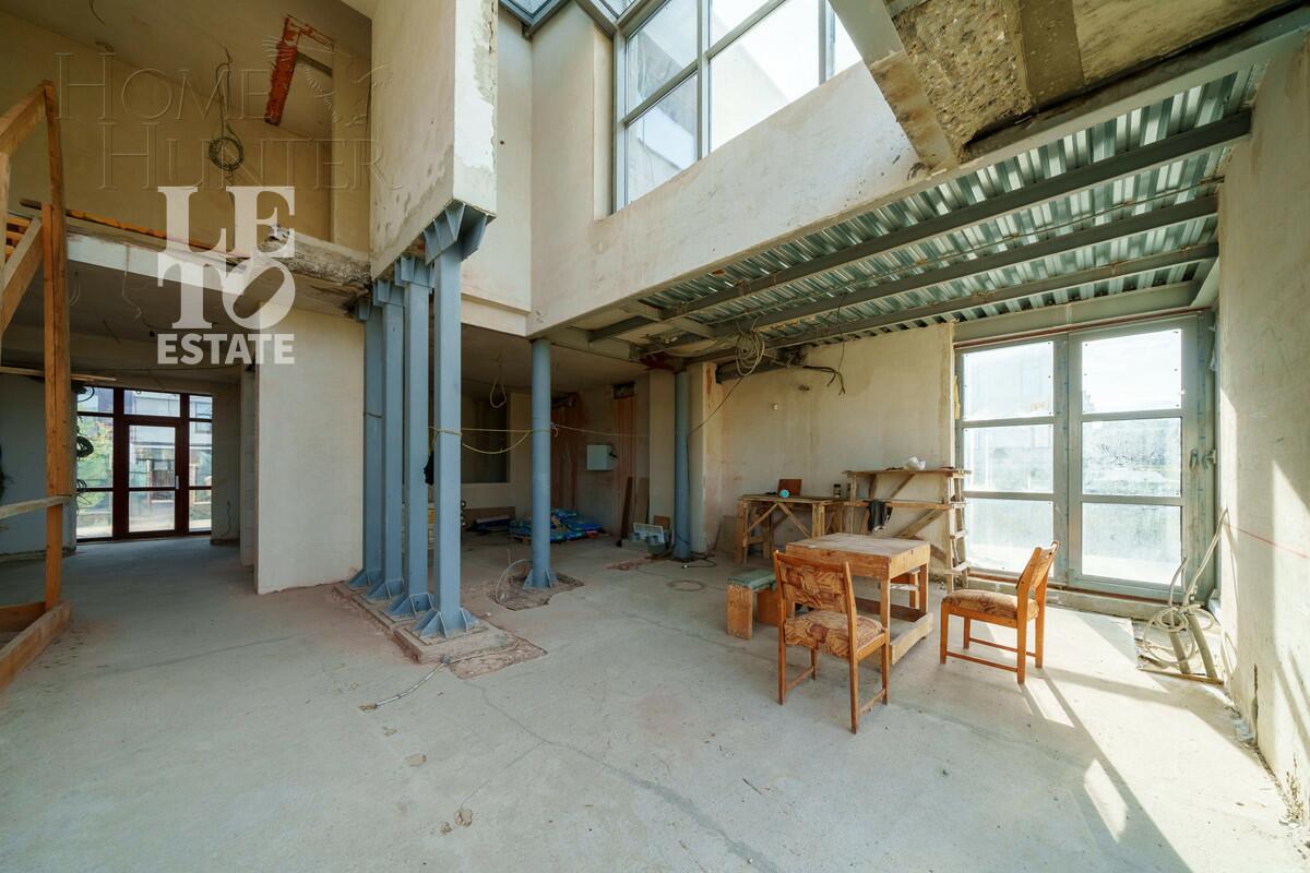 2-этажный коттедж 568.2 м² без отделки