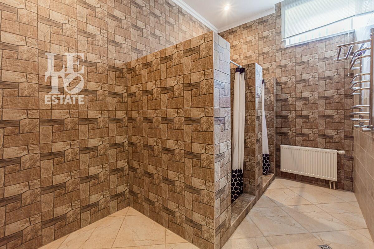 2-этажный коттедж 1 080 м² с отделкой