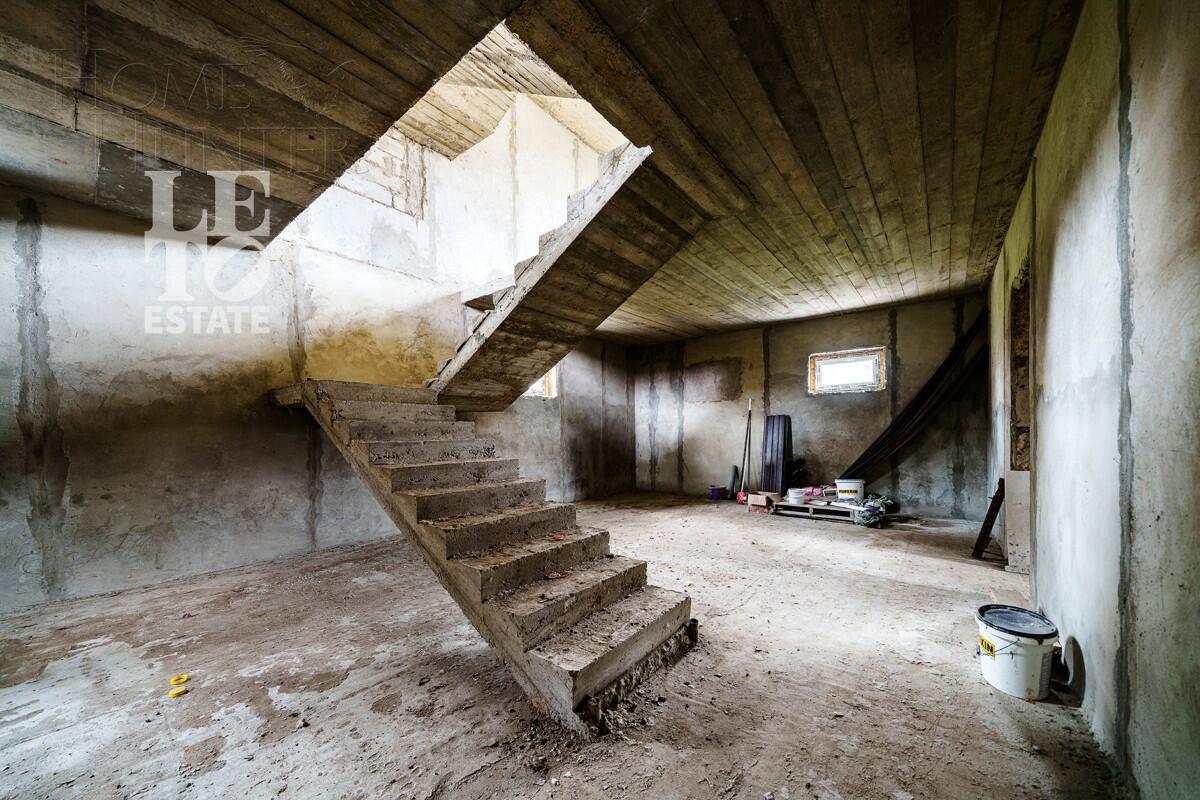 2-этажный коттедж 500 м² без отделки