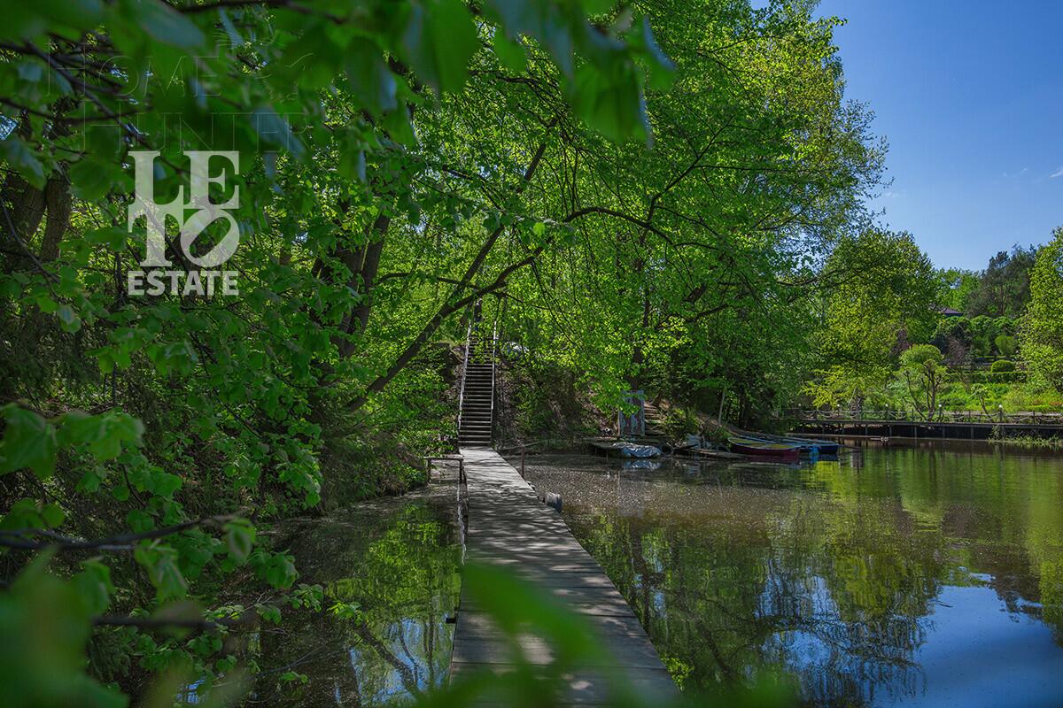 2-этажный коттедж 650 м² без отделки