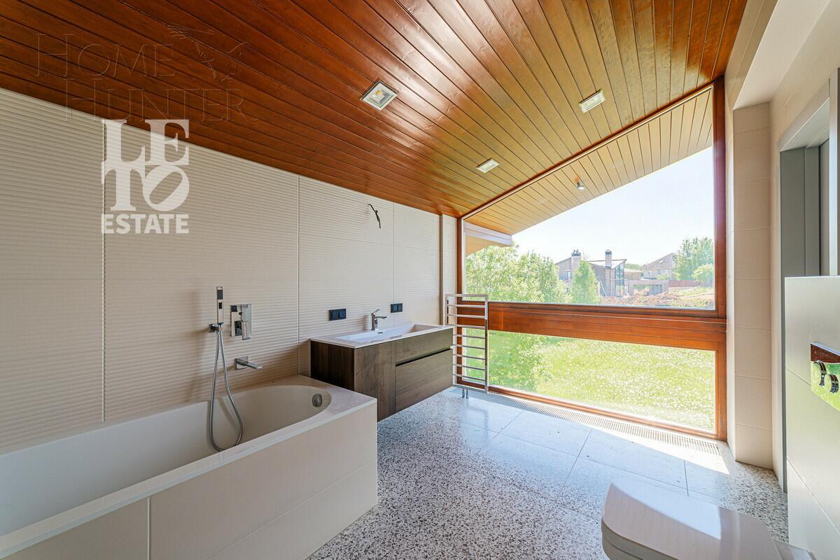 2-этажный коттедж 294 м² с отделкой