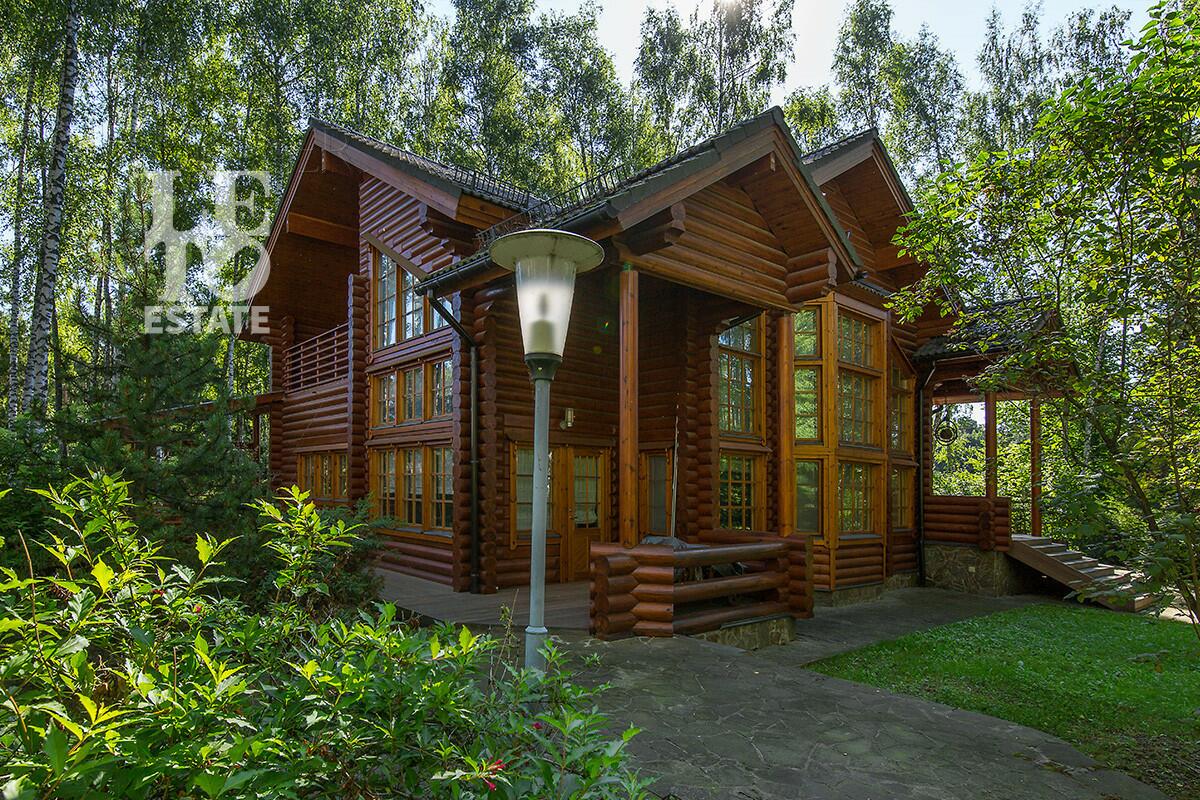 2-этажный коттедж 309 м² с отделкой