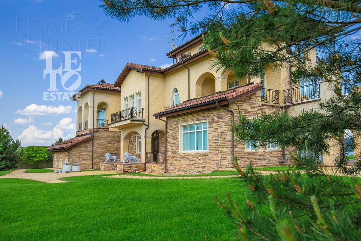 3-этажный коттедж 1 500 м² с отделкой