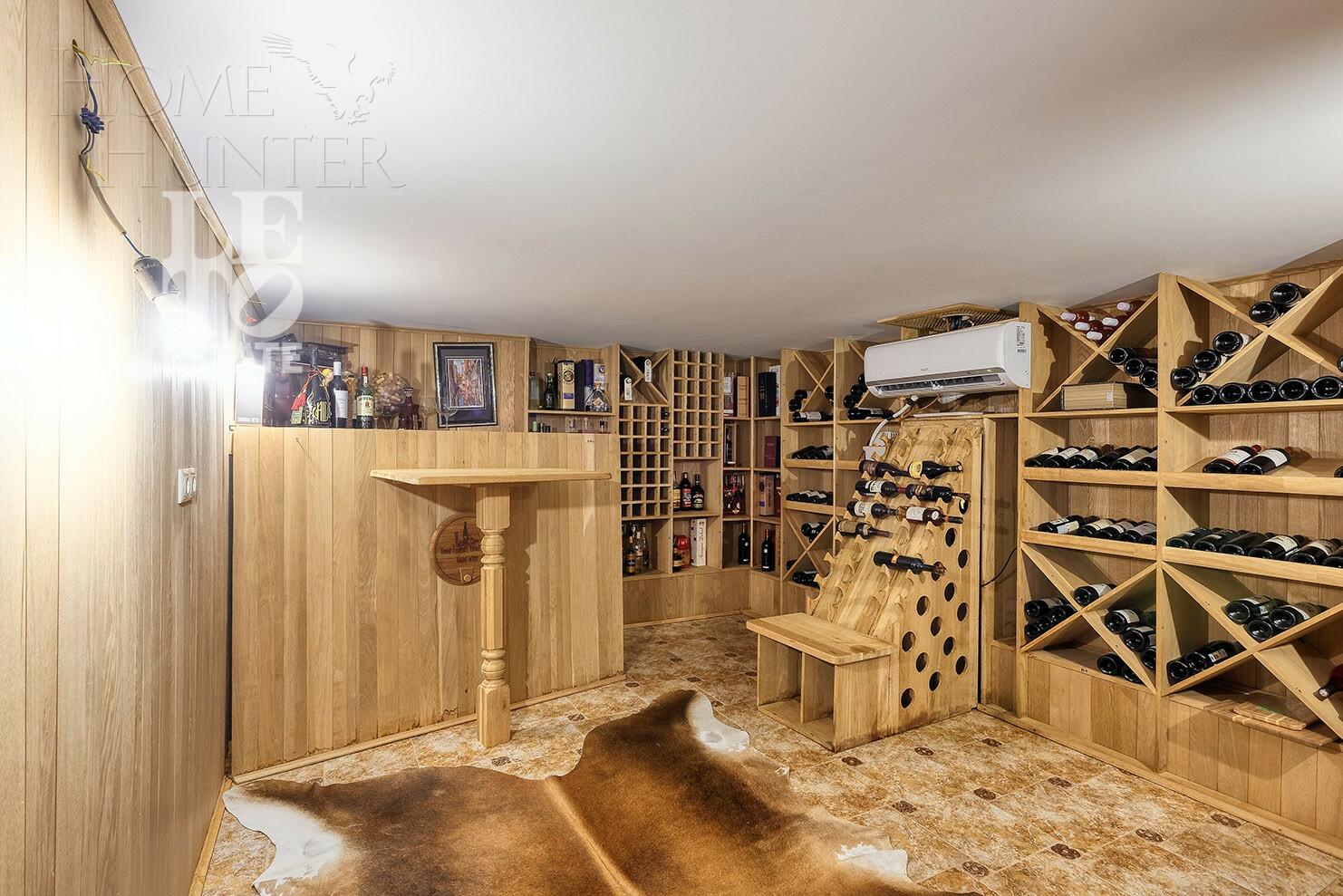 2-этажный коттедж 650 м² с отделкой