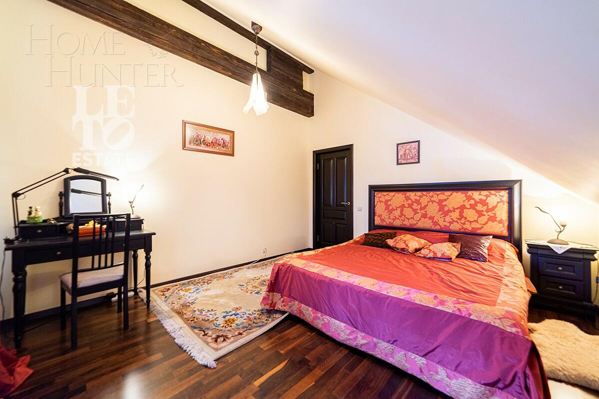 3-этажный коттедж 490 м² с отделкой