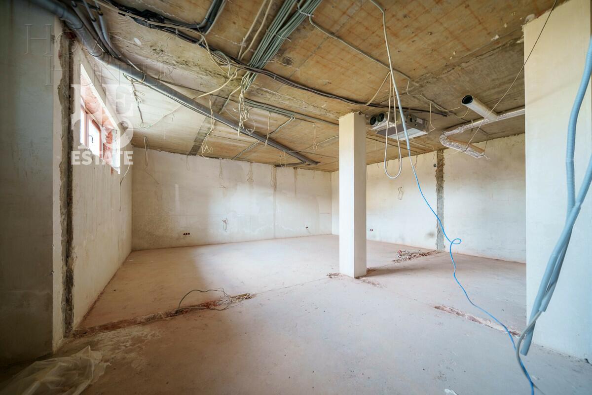 2-этажный коттедж 568.2 м² без отделки