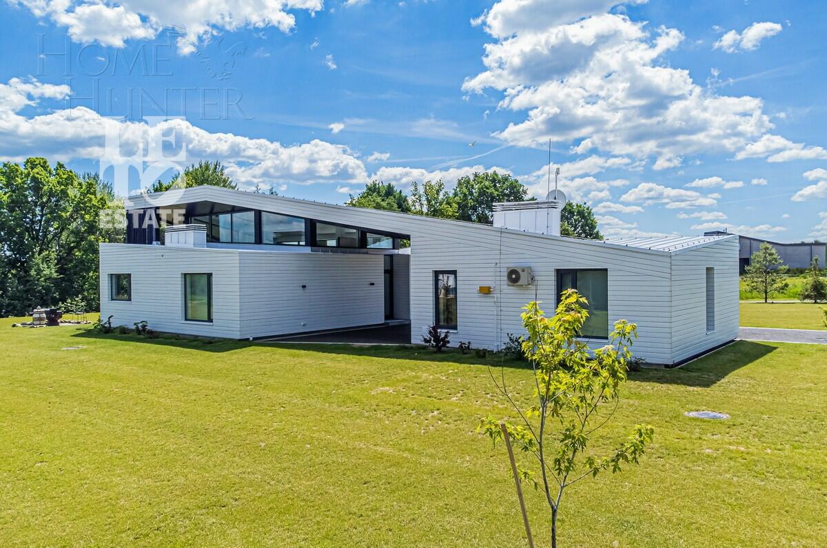 1-этажный коттедж 350 м² с отделкой