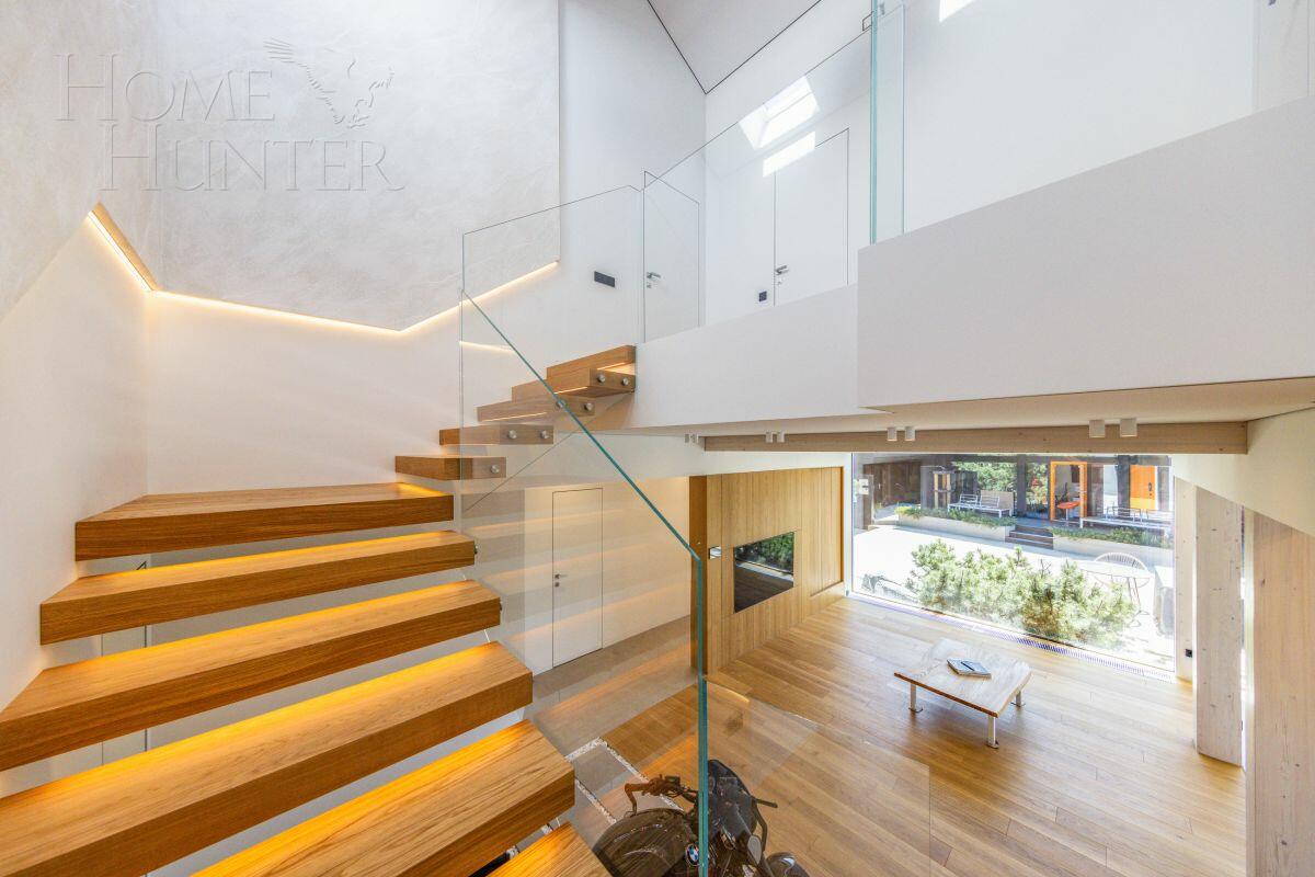 2-этажный коттедж 261 м² с отделкой