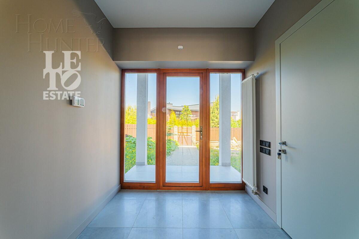 2-этажный коттедж 294 м² с отделкой