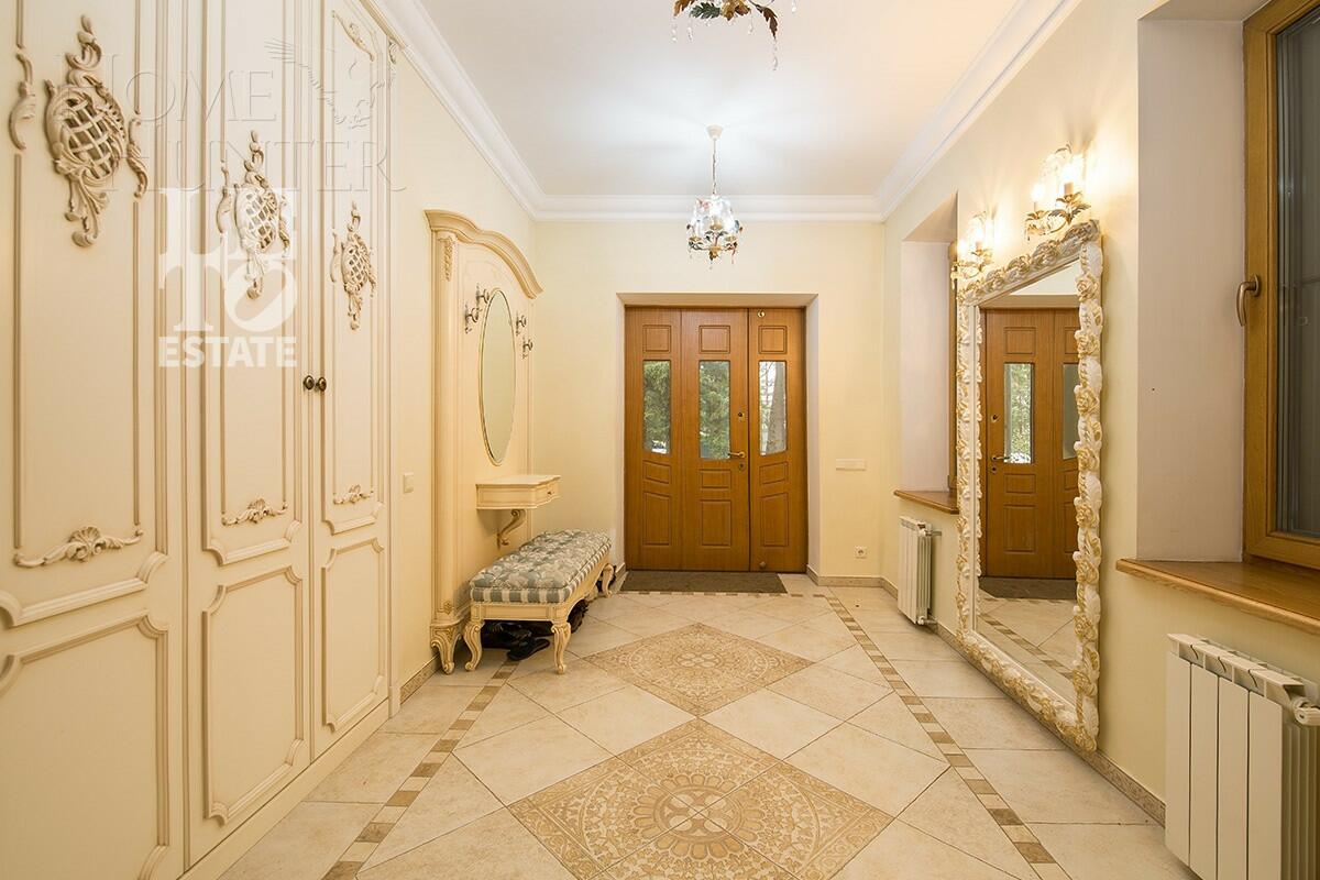 2-этажный коттедж 1 025 м² с отделкой