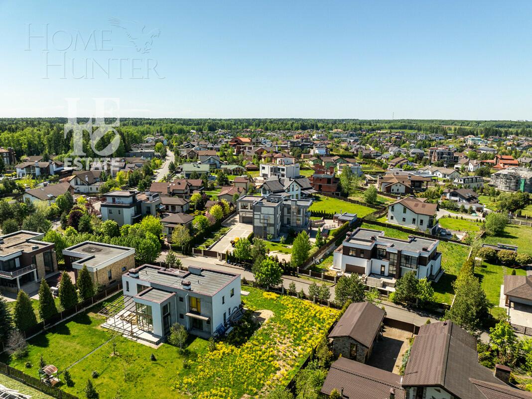 2-этажный коттедж 568.2 м² без отделки