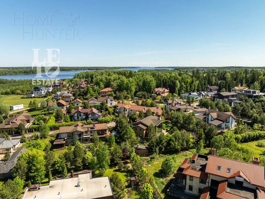 2-этажный коттедж 568.2 м² без отделки