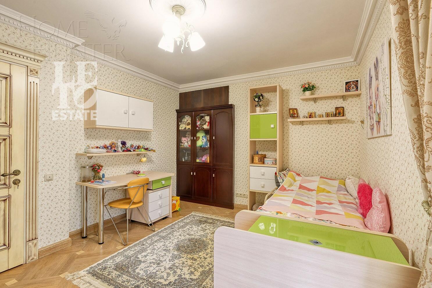2-этажный коттедж 650 м² с отделкой