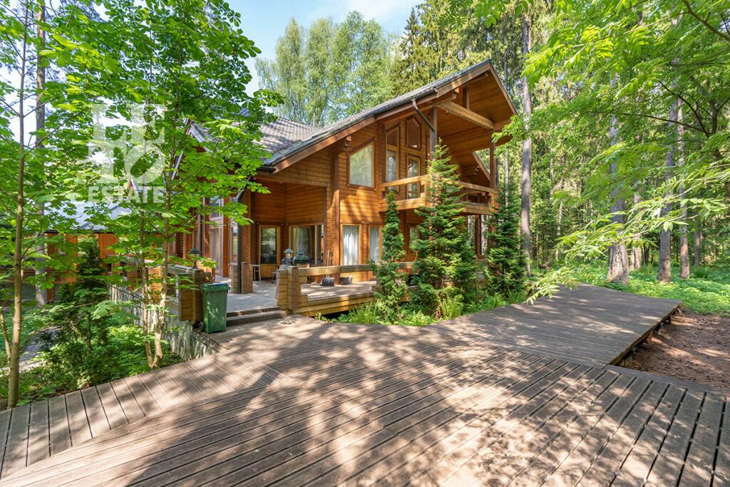 2-этажный коттедж 500 м² с отделкой