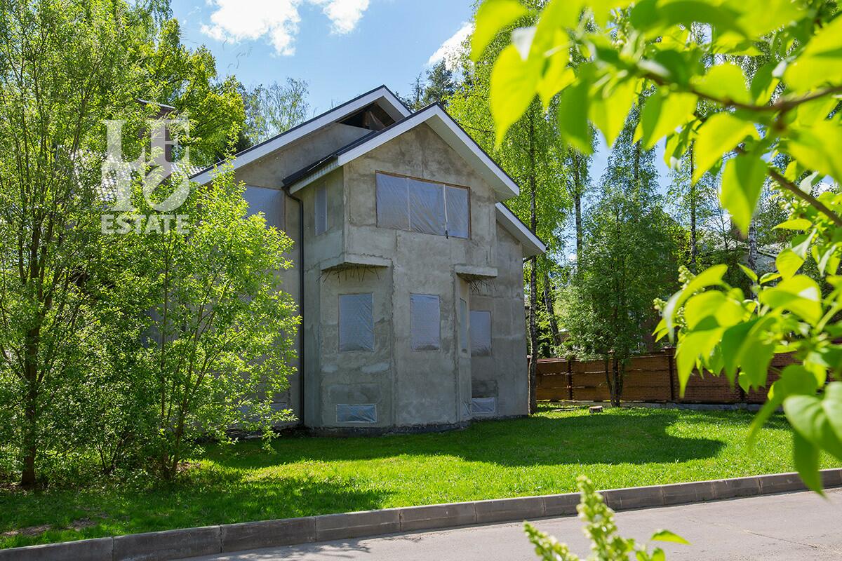 2-этажный коттедж 650 м² без отделки