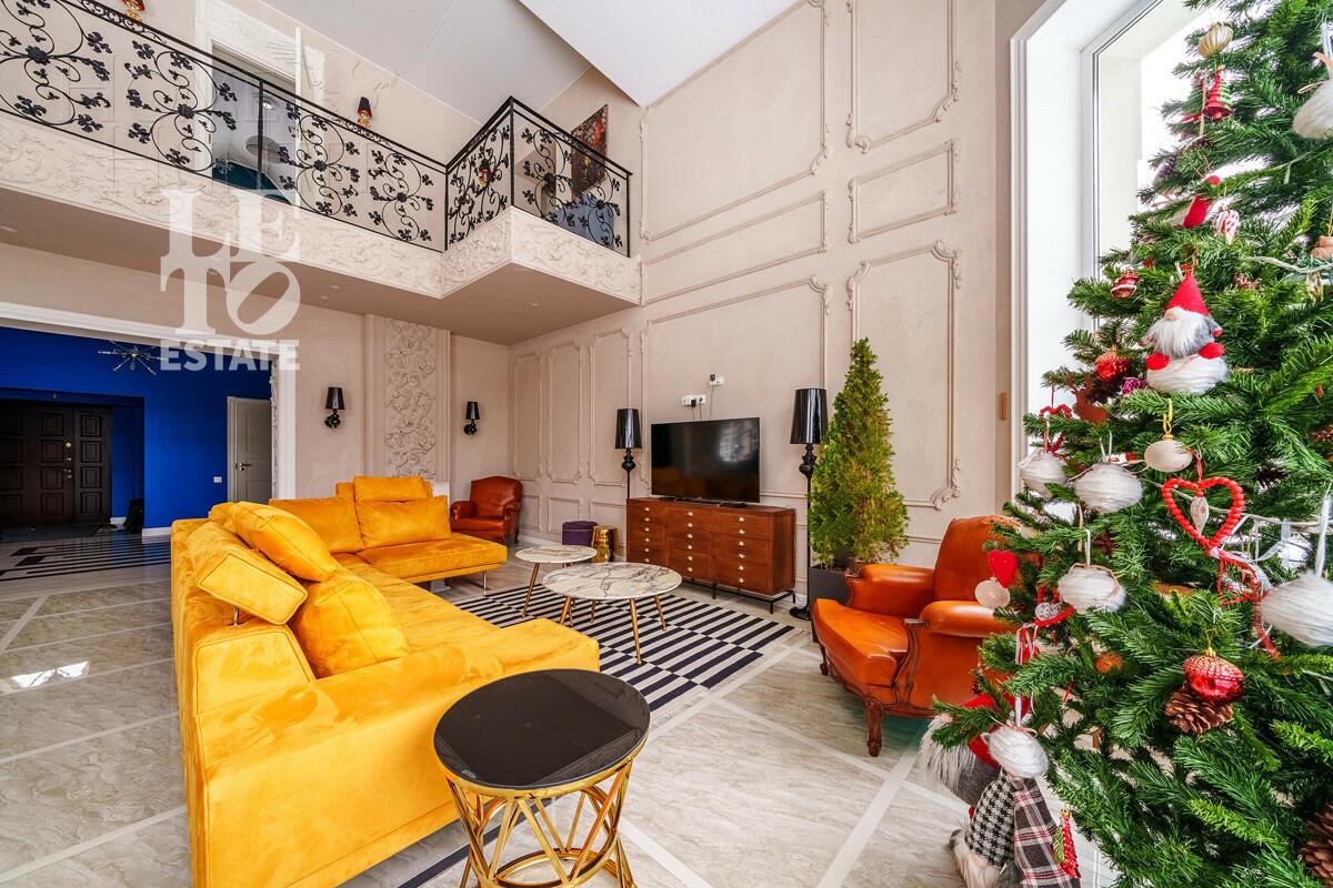 2-этажный коттедж 585 м² с отделкой