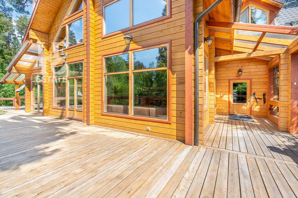 2-этажный коттедж 400 м² с отделкой