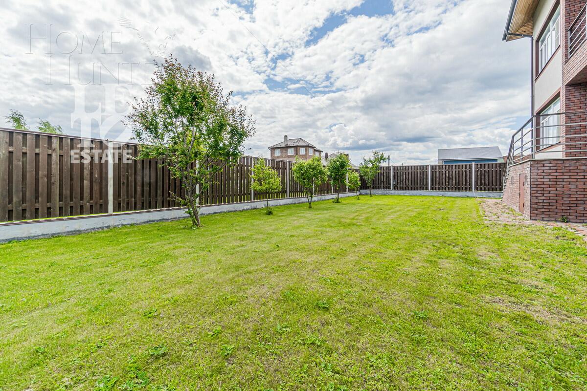 2-этажный коттедж 1 080 м² с отделкой