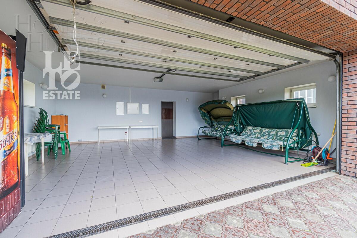 2-этажный коттедж 1 080 м² с отделкой