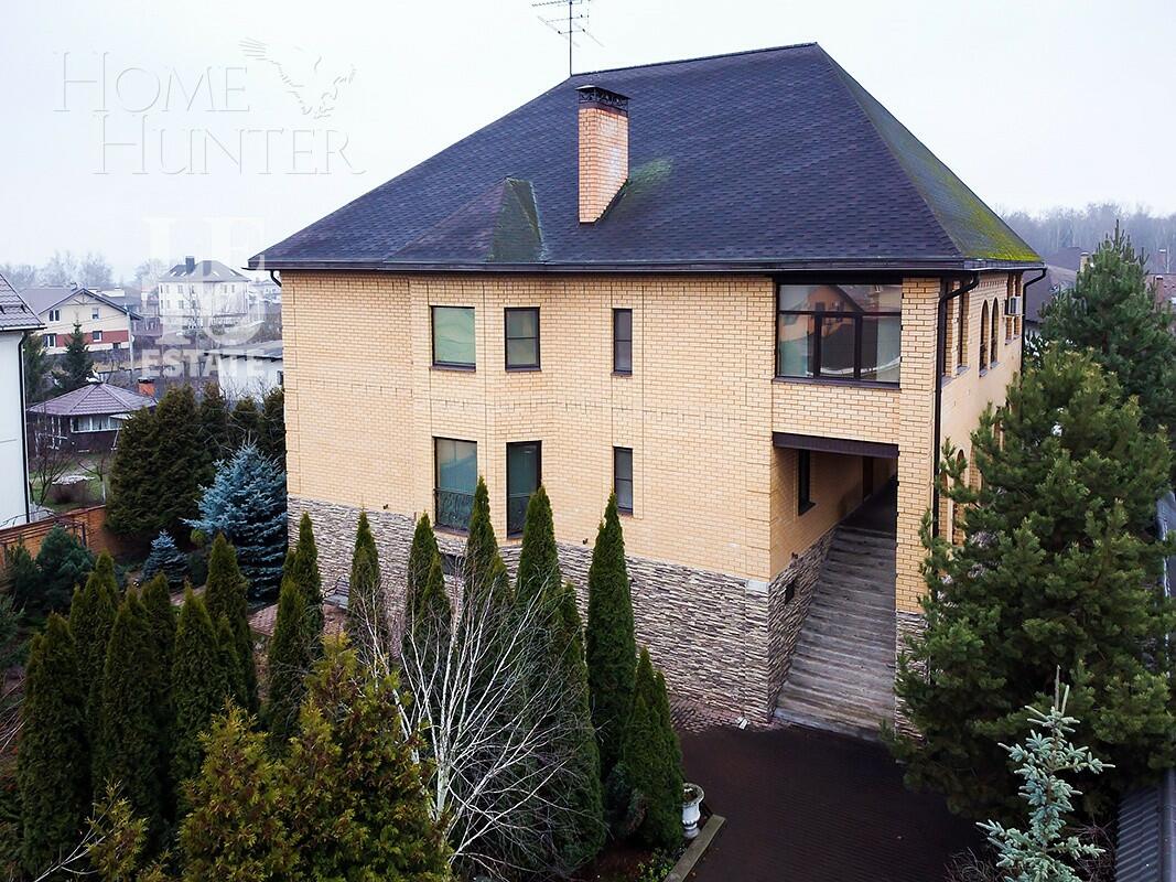 2-этажный коттедж 550 м² с отделкой