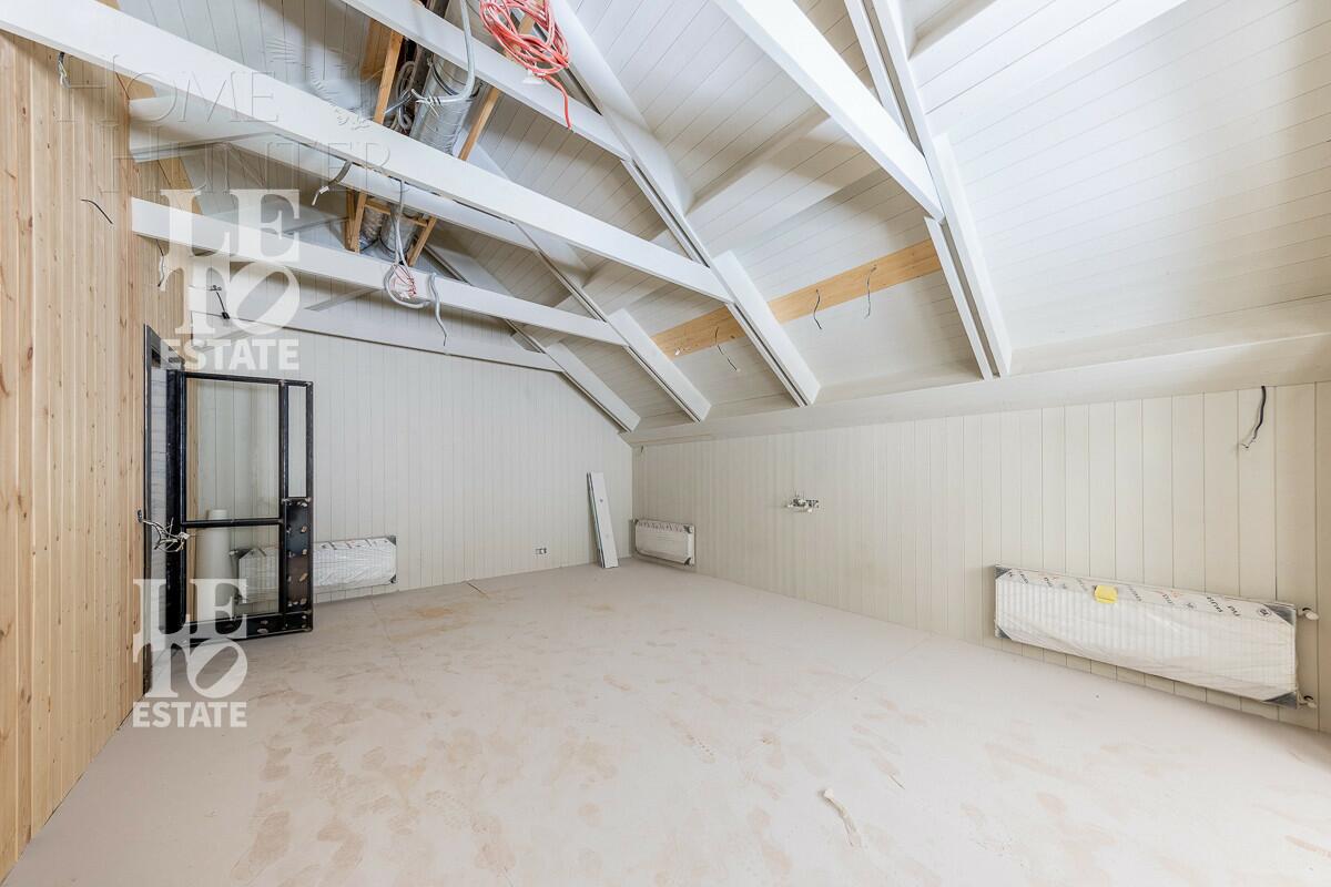 3-этажный коттедж 1 445 м² без отделки