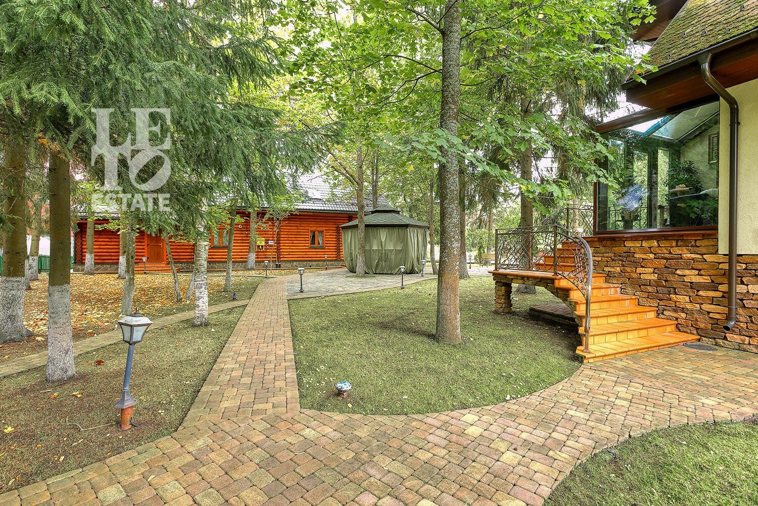 2-этажный коттедж 650 м² с отделкой