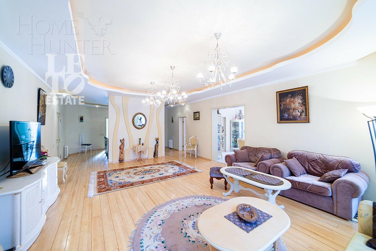 3-этажный коттедж 490 м² с отделкой