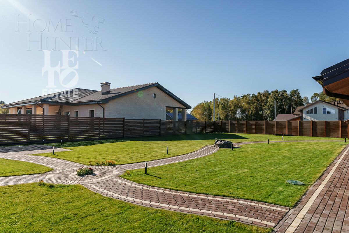 2-этажный коттедж 400 м² с отделкой