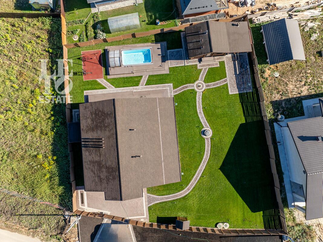 2-этажный коттедж 400 м² с отделкой