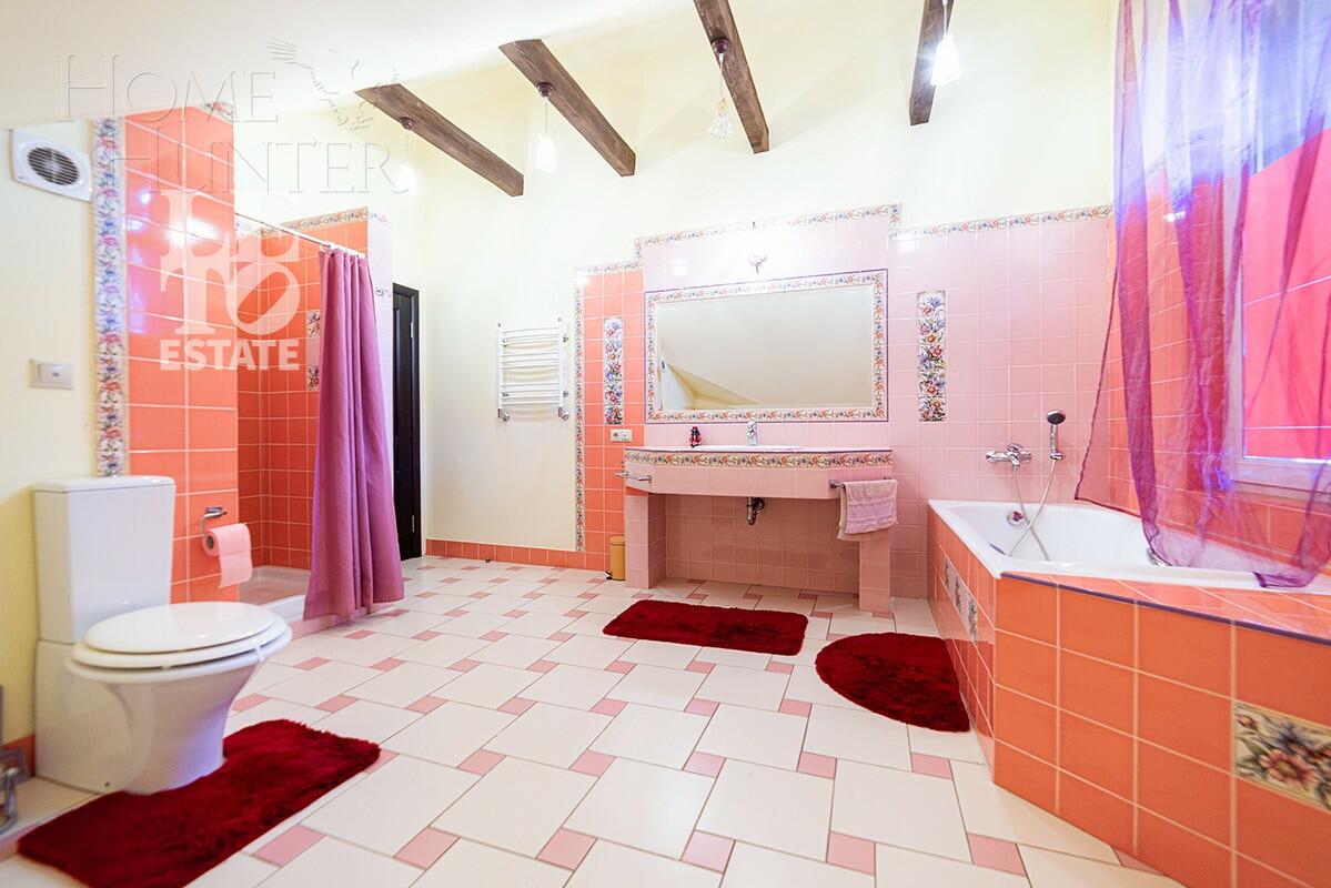 3-этажный коттедж 490 м² с отделкой