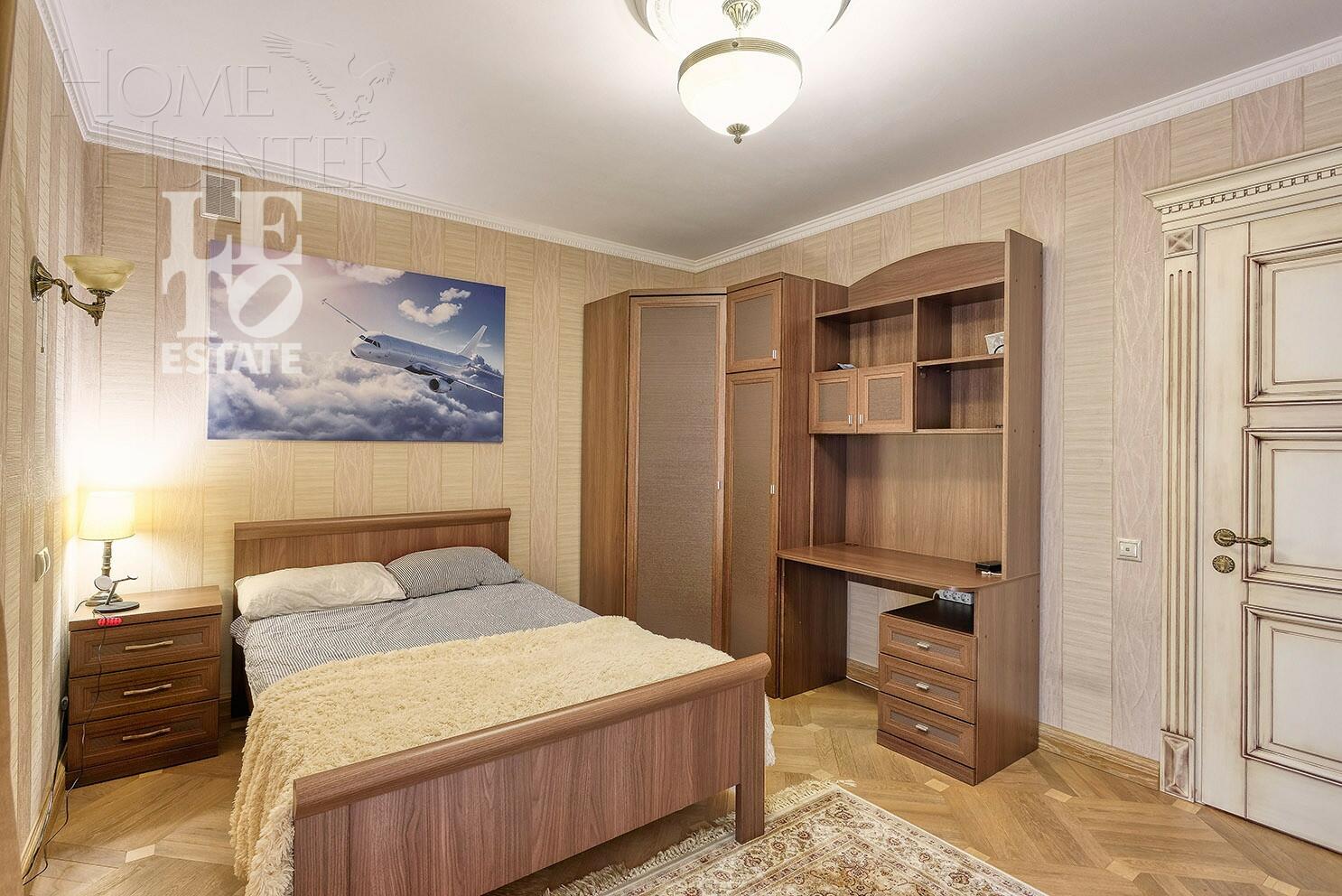 2-этажный коттедж 650 м² с отделкой