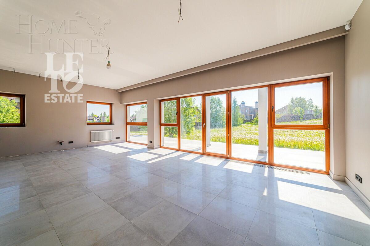 2-этажный коттедж 294 м² с отделкой