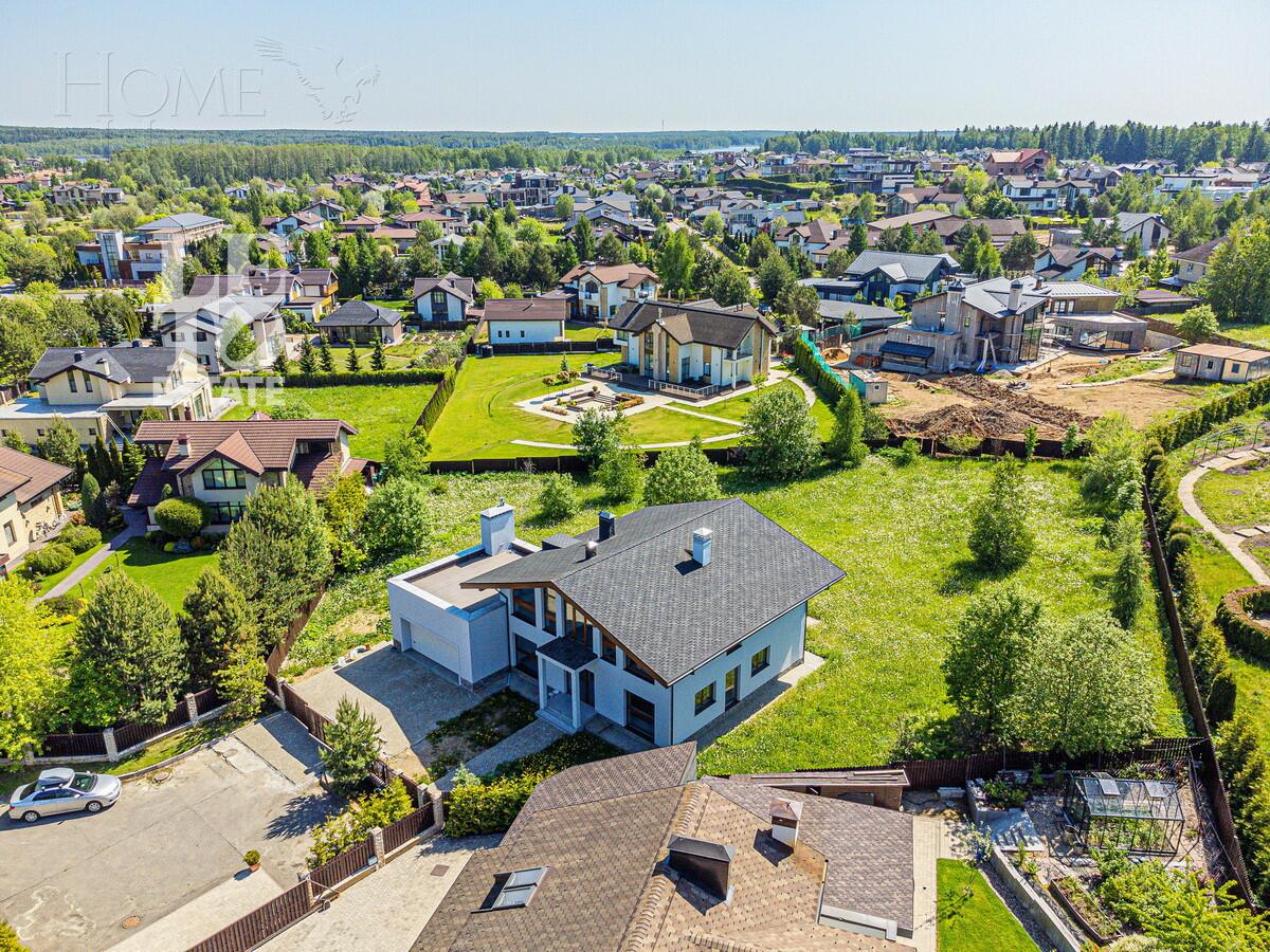 2-этажный коттедж 294 м² с отделкой