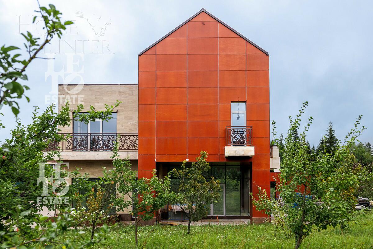 3-этажный коттедж 1 445 м² без отделки