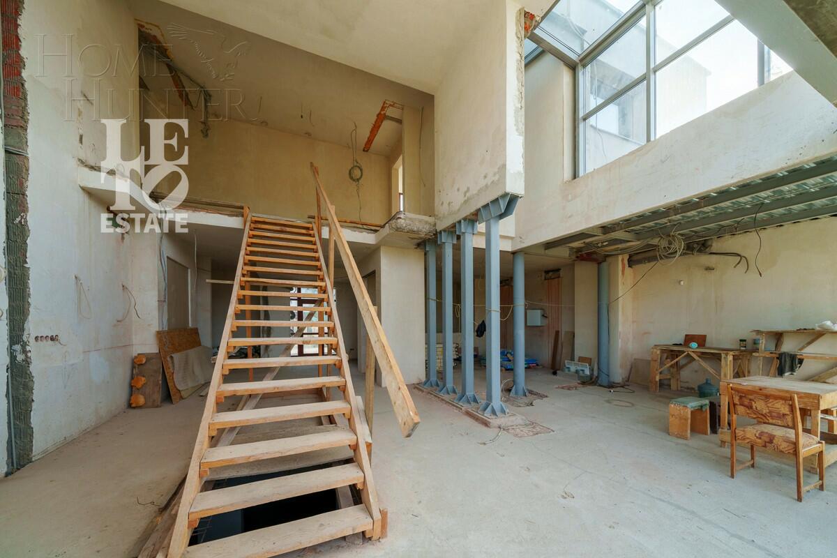 2-этажный коттедж 568.2 м² без отделки