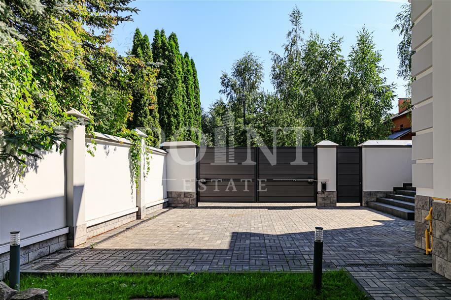 2-этажный коттедж 738 м² с отделкой