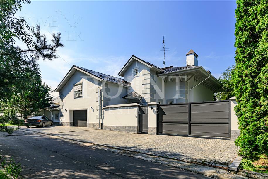 2-этажный коттедж 738 м² с отделкой