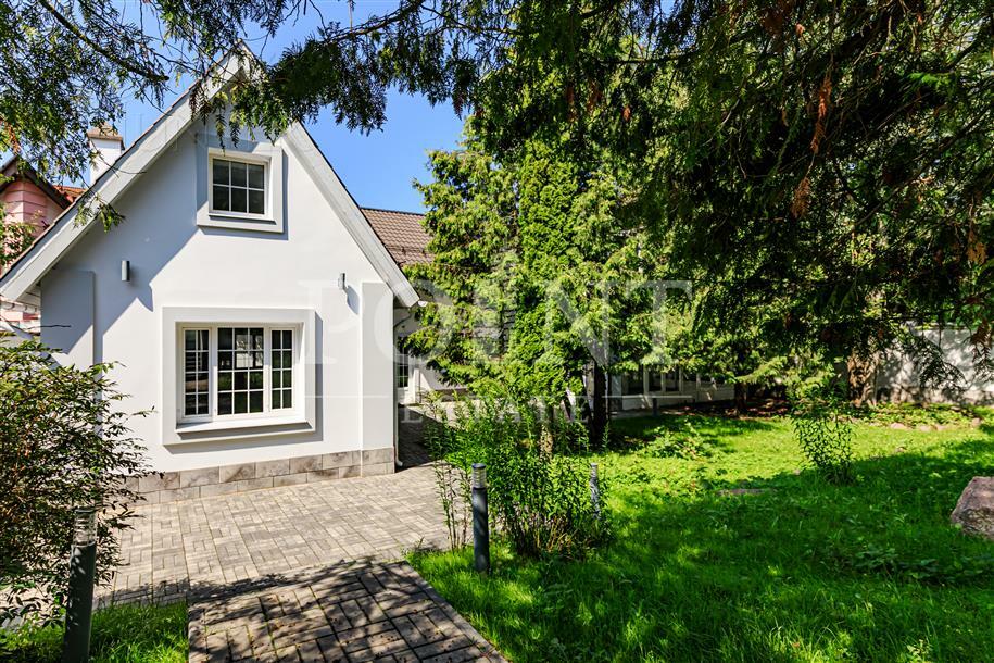 2-этажный коттедж 738 м² с отделкой