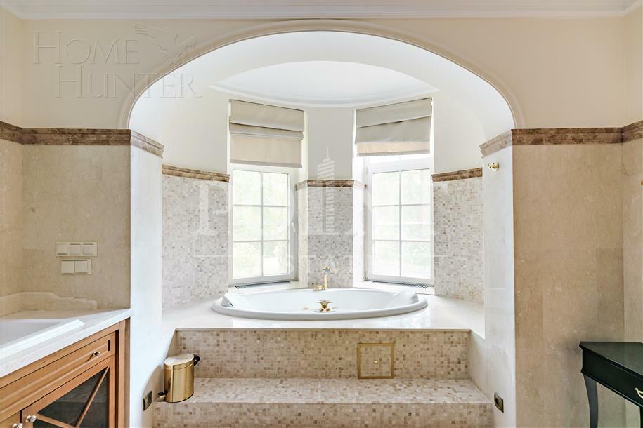 3-КОМН. КВАРТИРА С ОТДЕЛКОЙ 169.7 М² НА 1 ЭТАЖЕ