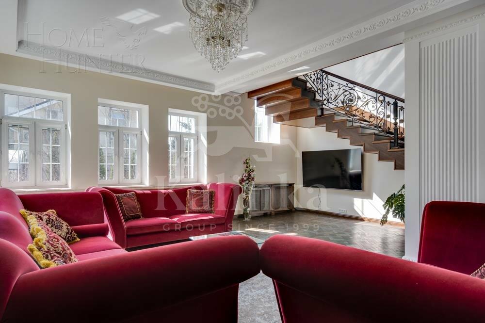 2-этажный коттедж 817 м² с отделкой