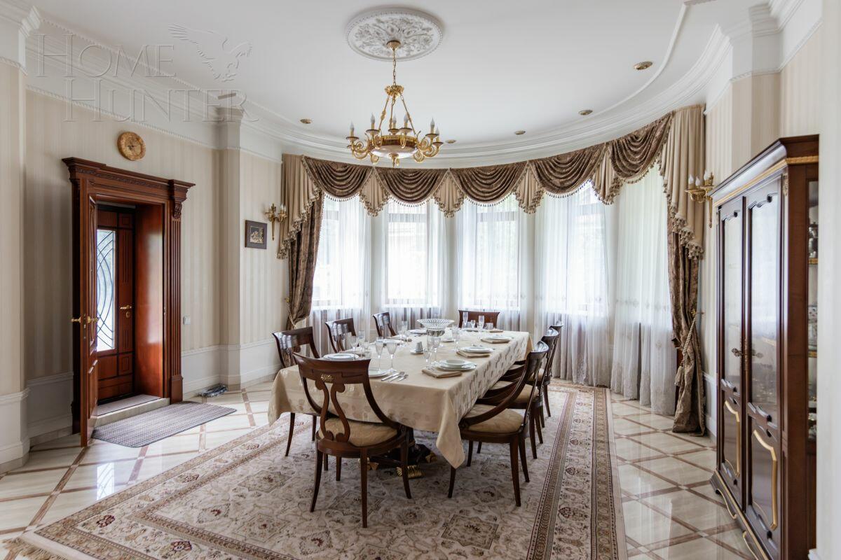 3-этажный коттедж 2 009 м² с отделкой