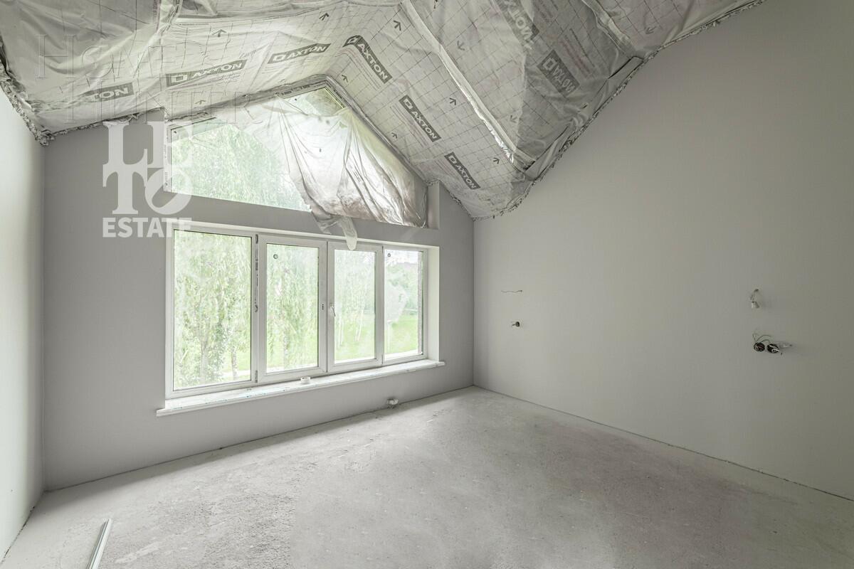 2-этажный коттедж 398.2 м² без отделки